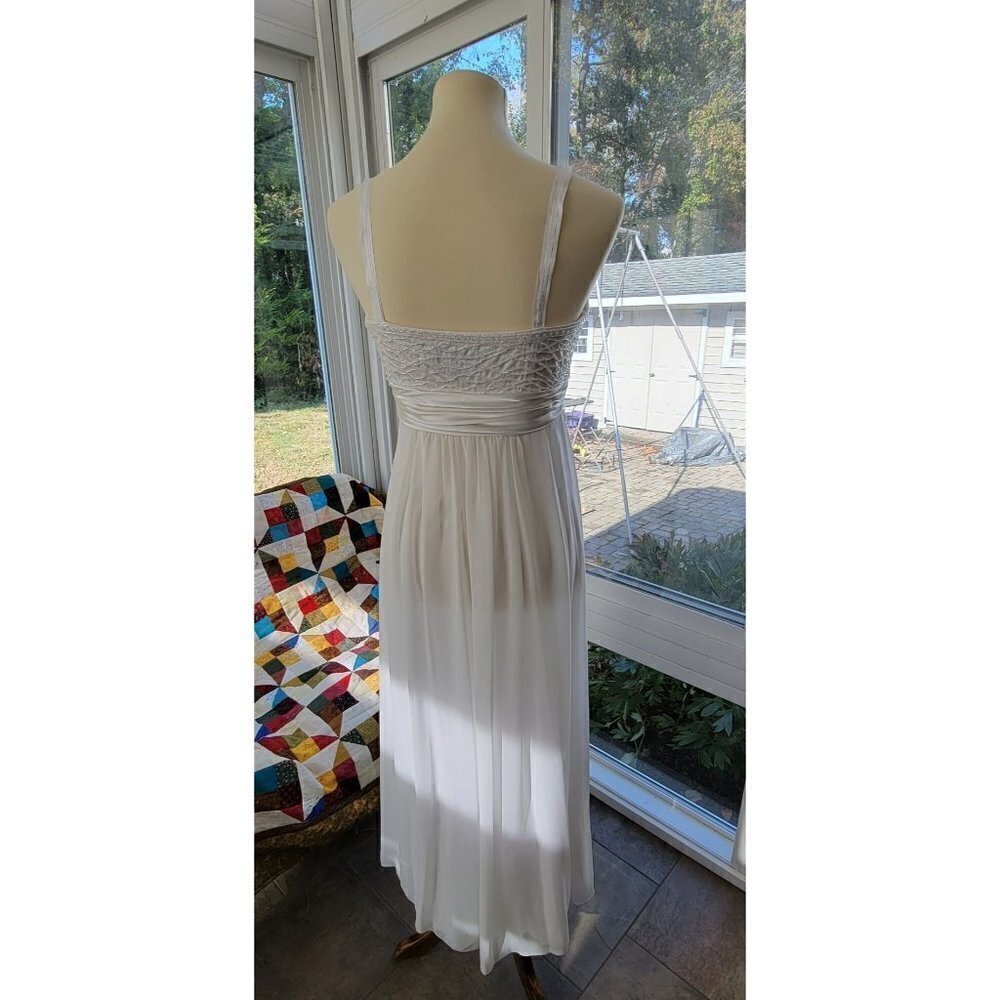 Beautiful Hailey Wedding Dress by Adrianna Papell - Picture 4 of 13